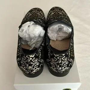 Robert Graham | Shoes | Robert Graham Style Gibbons Size 5  display picture 2